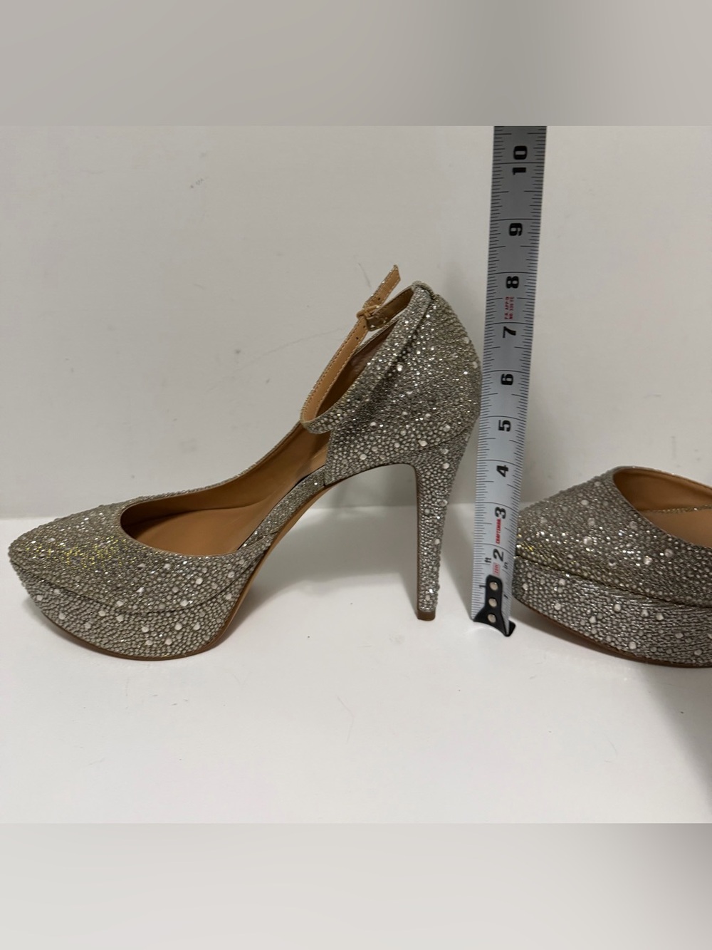 Jessica Simpson Ormanda Silver & Gold Glitter Platform Heels - Size 10M - Picture 6 of 7
